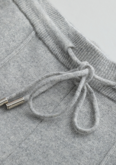 PURE EXTRA-FINE MERINO WOOL LUZZO SET - LJUSGRÅ